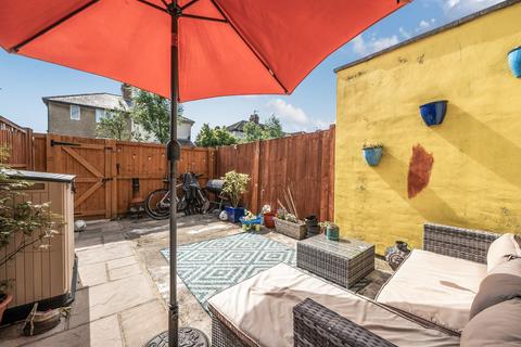 2 bedroom terraced house for sale, Cecil Street, Harrogate, HG1