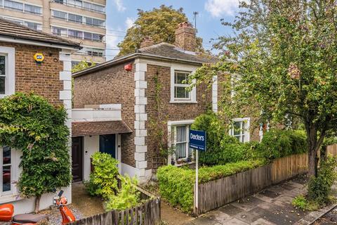 42b Sheendale Road, Richmond, TW9 2JJ