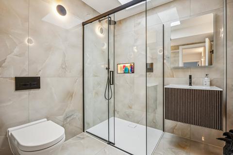 4 bedroom flat for sale, Hereford House, 11 Ovington Gardens, Knightsbridge
