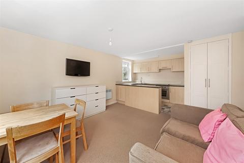 undefined, 21 Mayfield Road, South Croydon CR2