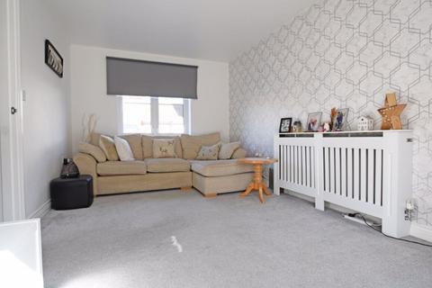 3 bedroom semi-detached house for sale, Fieldfare Drive, Maidstone