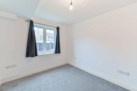 Chestnut Grove, Penge, London, SE20