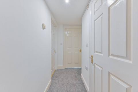 1 bedroom flat for sale, Chestnut Grove, Penge, London, SE20