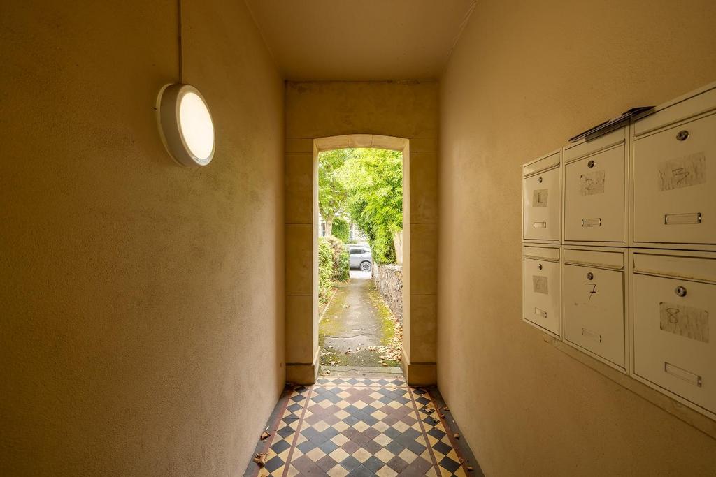 014 A8290-HDR.jpg