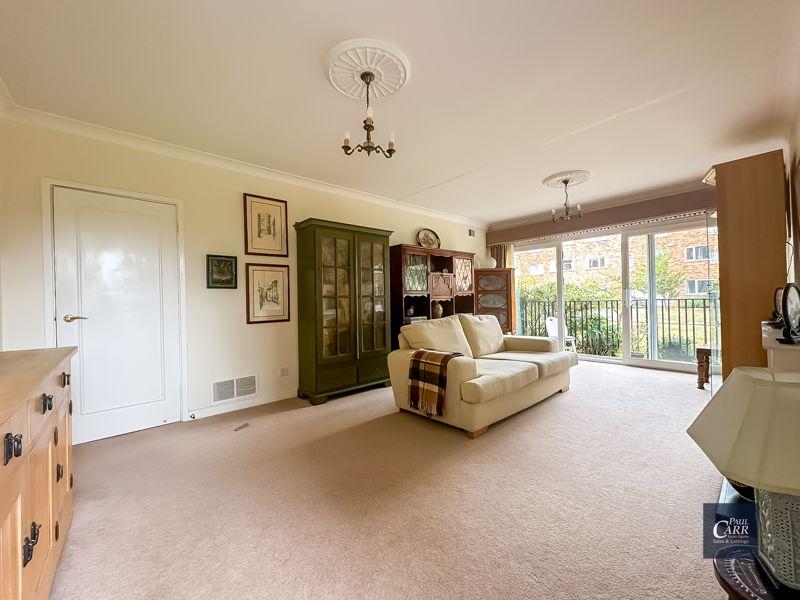 Apartment in Sutton Coldfield, Banners Gate - View 3
