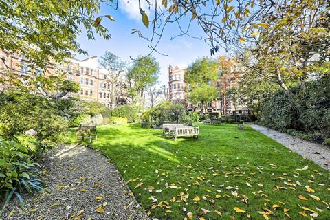 2 bedroom flat for sale, Kensington Mansions, Earls Court, London, SW5