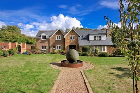 4 bedroom detached house for sale, West End Village – Adjacent to Gordon's School