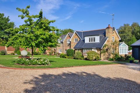 4 bedroom detached house for sale, West End Village – Adjacent to Gordon's School