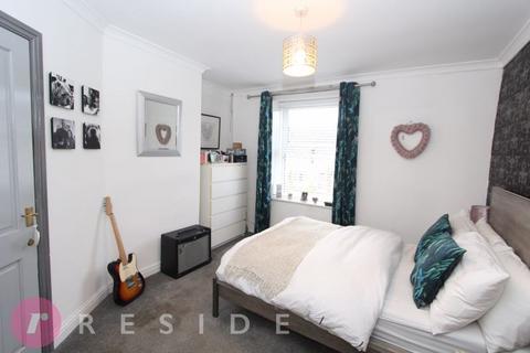 3 bedroom terraced house for sale, Edenfield Road, Rochdale OL11