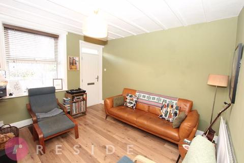 3 bedroom terraced house for sale, Edenfield Road, Rochdale OL11