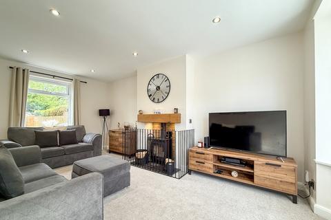 3 bedroom semi-detached house for sale, Sandylands, Huddersfield HD4