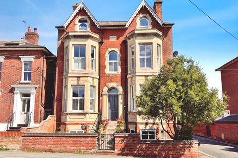 undefined, High Street, Wivenhoe, Colchester,CO7