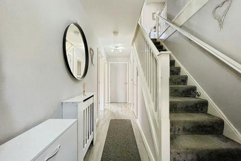 4 bedroom detached house for sale, Clarendon Road, Dunmow CM6