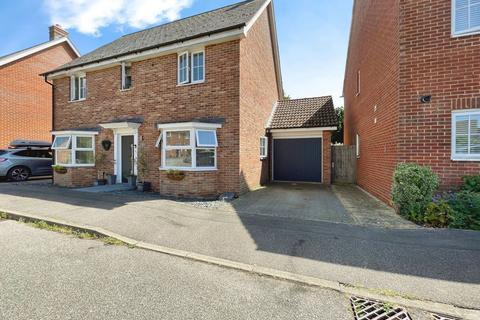 4 bedroom detached house for sale, Clarendon Road, Dunmow CM6
