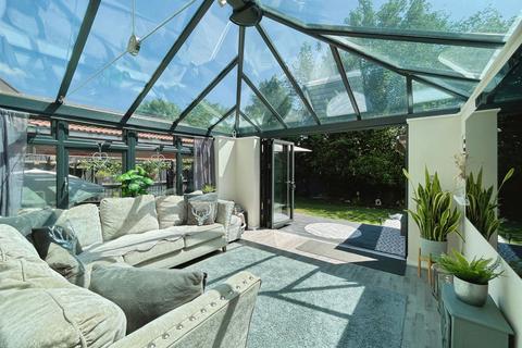 4 bedroom detached house for sale, Clarendon Road, Dunmow CM6