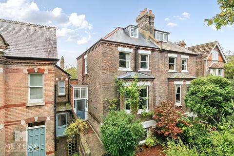 Great Western Road, Dorchester, DT1 1