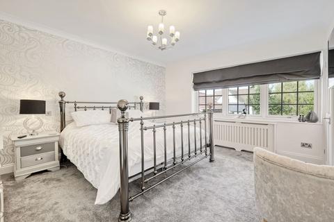 4 bedroom detached house for sale, Braintree Road, Dunmow CM6