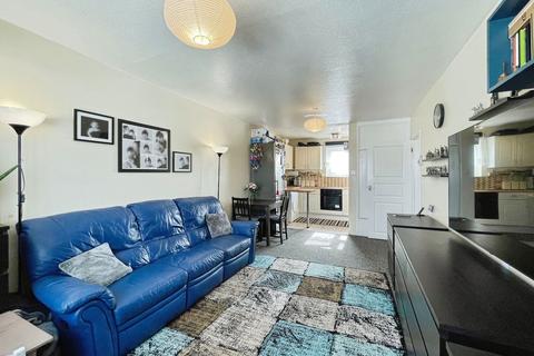 2 bedroom flat for sale, Five Acres, Harlow CM18