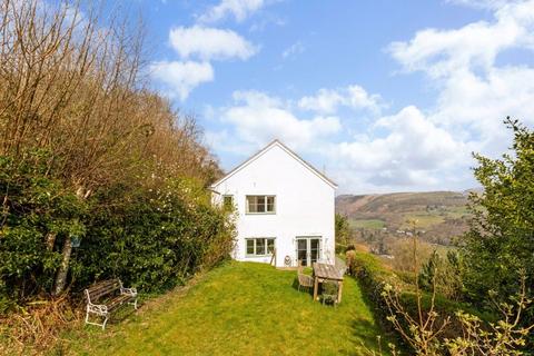 undefined, Geraint, Llangollen