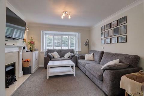 3 bedroom detached house for sale, Fieldside, Epworth