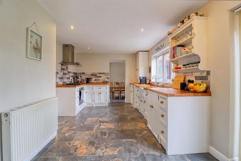 3 bedroom detached house for sale, Fieldside, Epworth