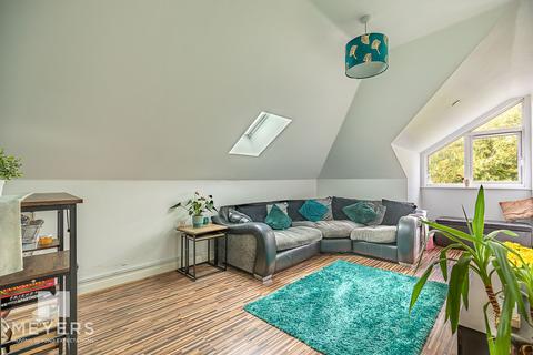1 bedroom flat for sale, Bradbury Court, Bournemouth, BH8 8RF