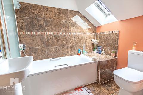 1 bedroom flat for sale, Bradbury Court, Bournemouth, BH8 8RF