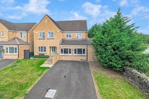 4 bedroom detached house for sale, Agincourt Drive, Bingley BD16