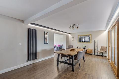 4 bedroom detached house for sale, Agincourt Drive, Bingley BD16