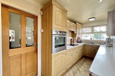 63 Orchard Drive, Ackworth, Pontefract, WF7 7DS