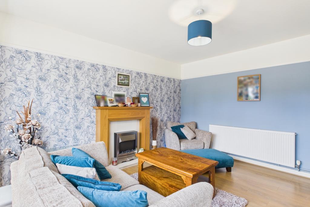 Ewe Move - Spalding - Living Room