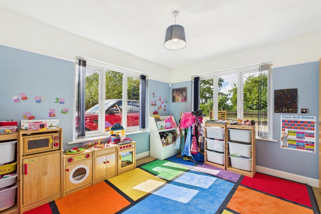 Ewe Move - Spalding - Study- Playroom