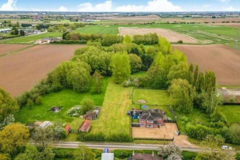 undefined, Quadring Bank, Quadring, Spalding, Lincolnshire, PE11