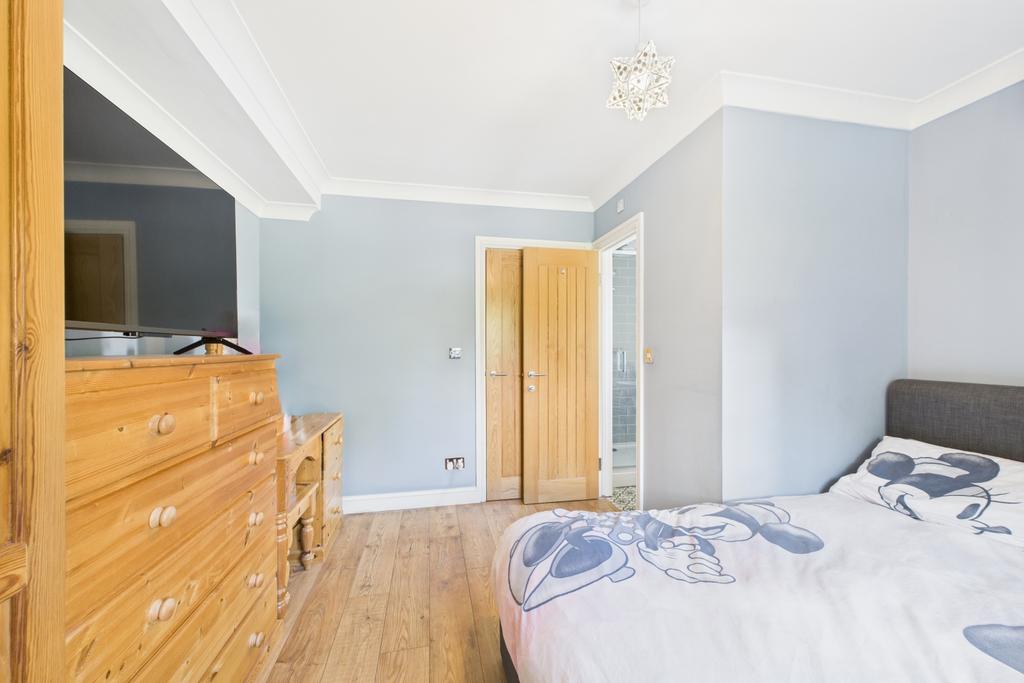 Ewe Move - Spalding - Bedroom