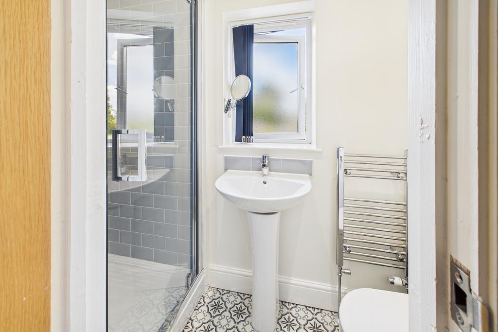 Ewe Move - Spalding - Ensuite