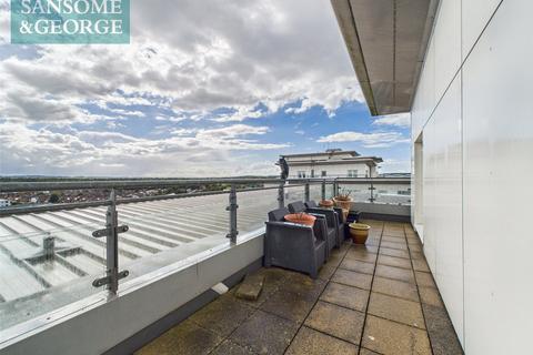2 bedroom apartment for sale, Winterthur Way, Basingstoke, Hampshire, RG21