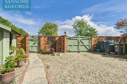 undefined, Aldermaston Road, Pamber Green, Tadley, Hampshire, RG26