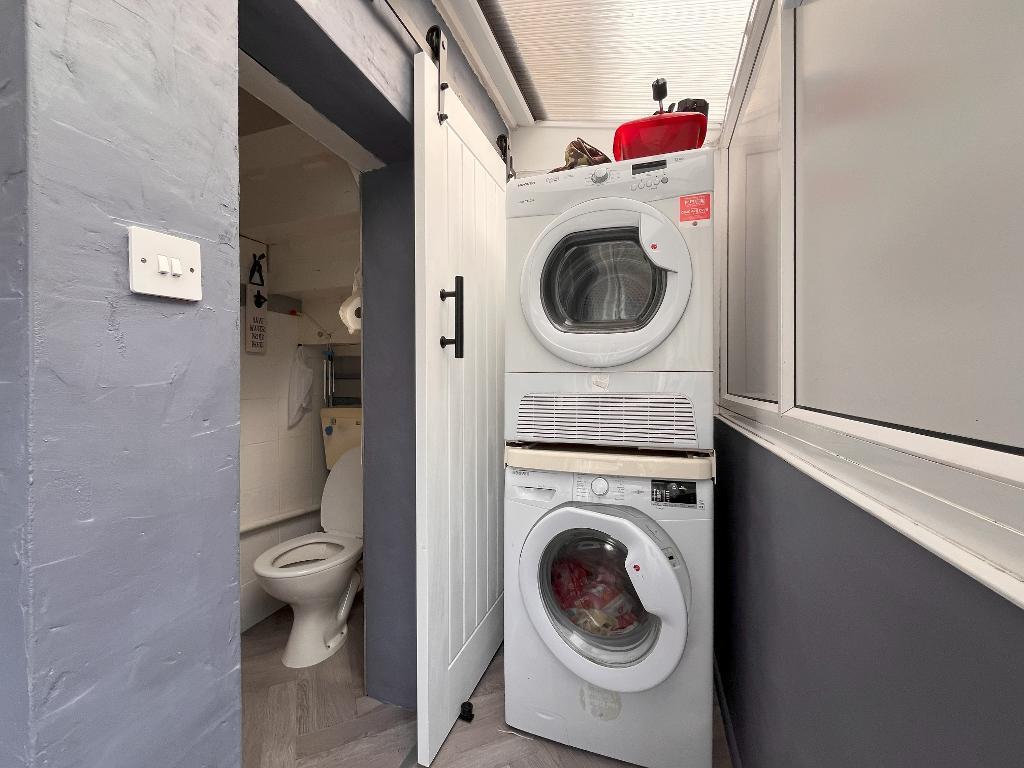 Utility + GF WC