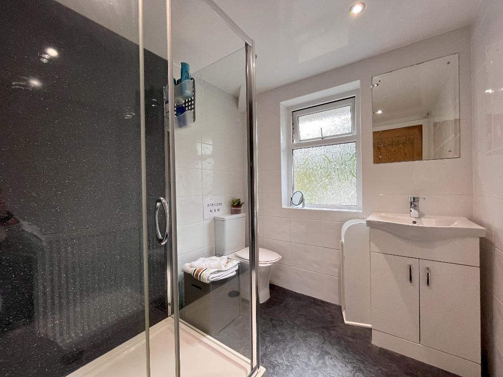 Shower Room/WC