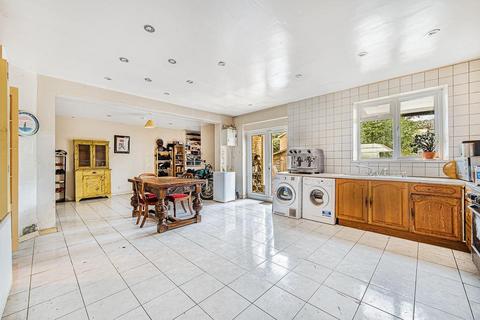 undefined, Greenford Avenue, Hanwell, London, W7 3QP