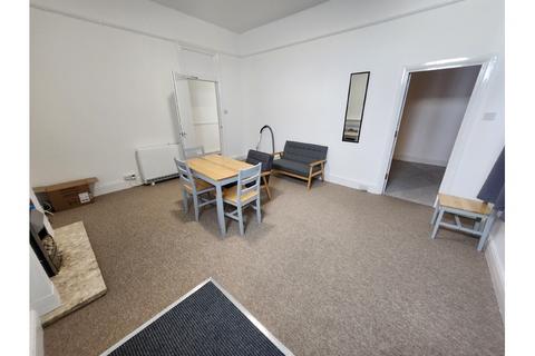 2 bedroom house share to rent, 2 The Esplanade, Burnham on Sea, TA8