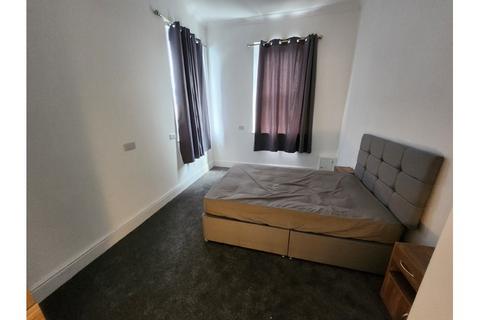 2 bedroom house share to rent, 2 The Esplanade, Burnham on Sea, TA8