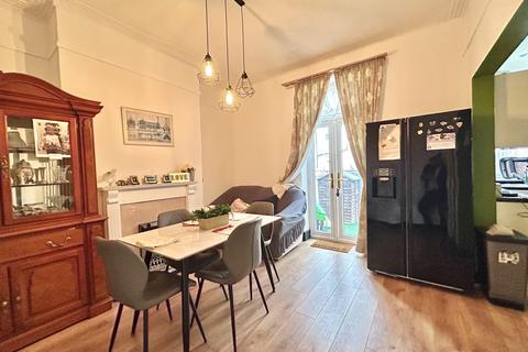 undefined, Park Road North, Birkenhead, Merseyside, CH41