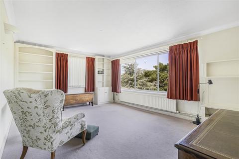 undefined, Marlborough Court, Cambridge CB3