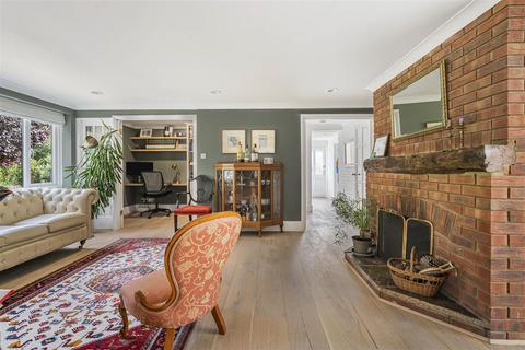 5 bedroom detached house for sale, Cutting Road, Abington CB21