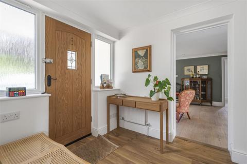 5 bedroom detached house for sale, Cutting Road, Abington CB21