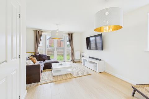 3 bedroom townhouse for sale, Broughton, Aylesbury HP22
