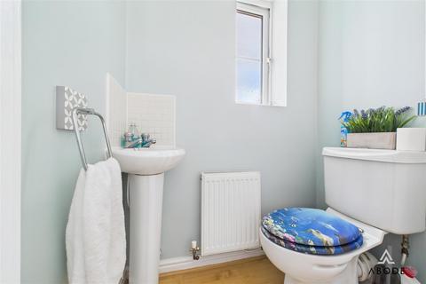 87 Avon Way, Hilton, Derby, DE65 5AE