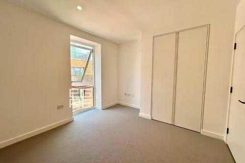 2 bedroom apartment to rent, Claremont Road, London NW2