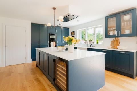 4 bedroom detached house for sale, Sutton Orchard, Newbuildings, EX17